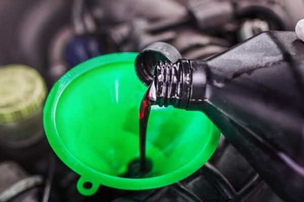 Замена трансмиссионной жидкости: когда и как это делать